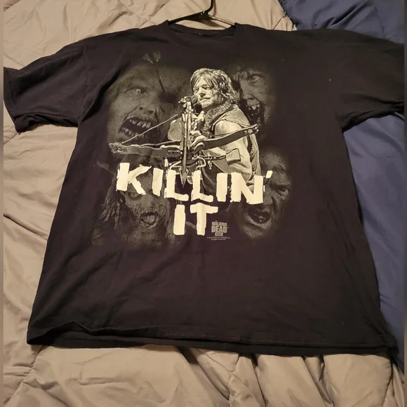 Black Walking Dead Darryl Dixon Killing It Shirt - Picture 2 of 4
